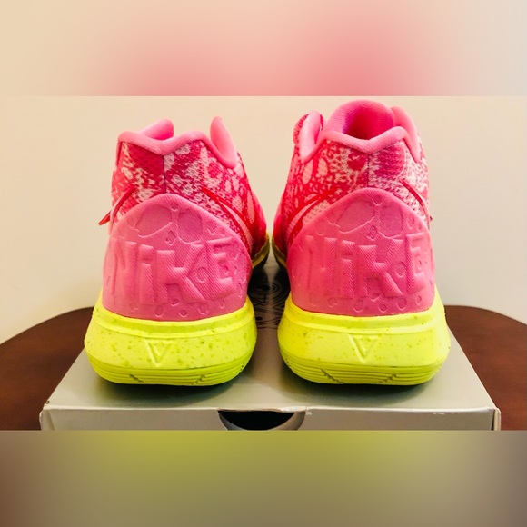 NIKE KYRIE 5 SPONGEBOB SQUAREPANTS “PATRICK” BRAND NEW GRADE SCHOOL SIZE 7Y - Picture 4 of 6